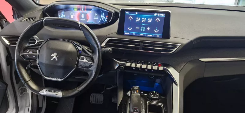 PEUGEOT 3008 SUV GT LINE BLUEHDI 130 CV EAT8-388