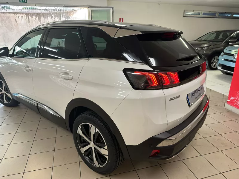 PEUGEOT  3008 GT-927