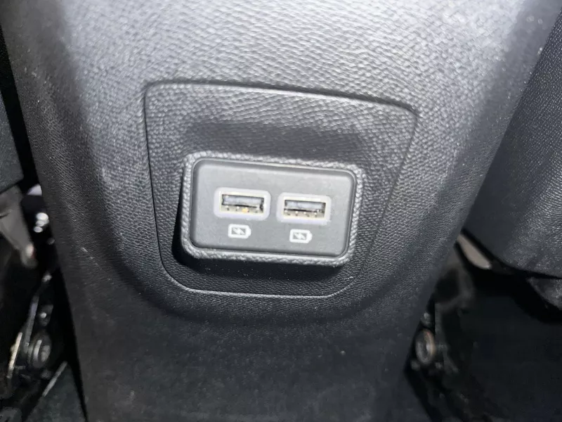 PEUGEOT  3008 GT-935