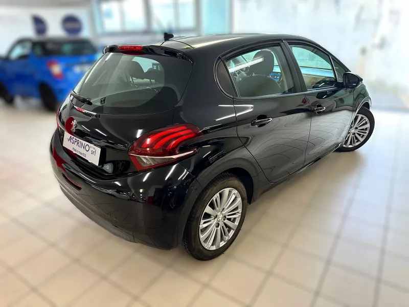 Peugeot 208-1562