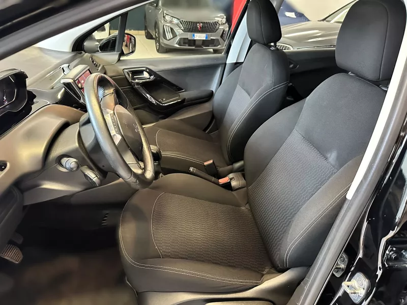 Peugeot 208-1560