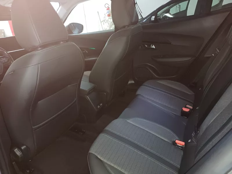 Peugeot 2008 Bluehdi 110 CV Allure  Pack -261