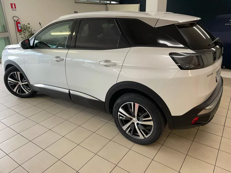 Peugeot 3008 Bluehdi 130 Eat 8 S&S allure Pack -161