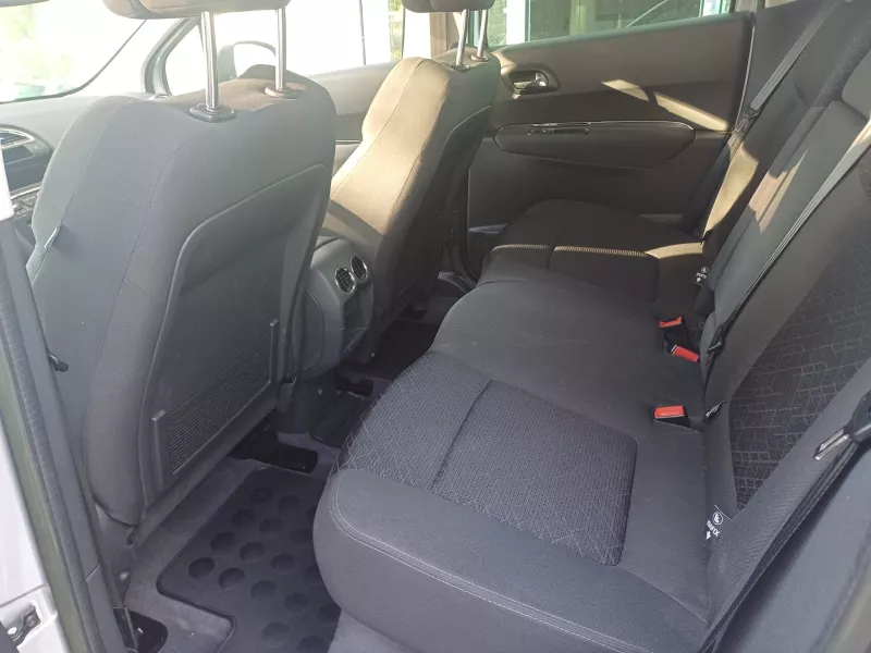 Peugeot 3008 Crossover-279