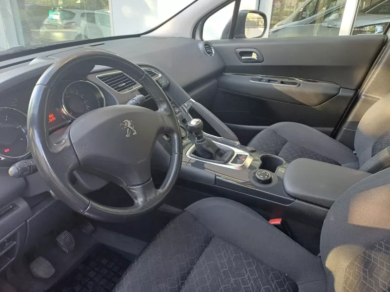 Peugeot 3008 Crossover-278