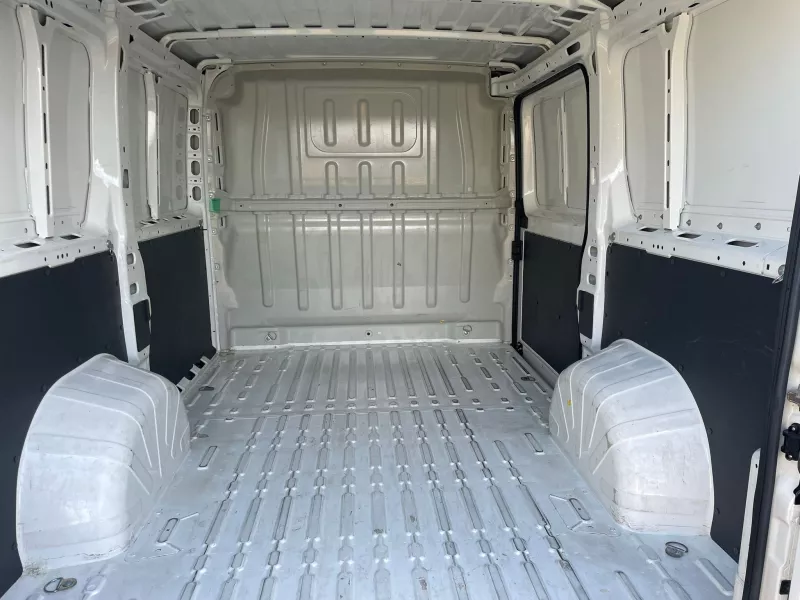 Peugeot Boxer  330 L1 H1 BLUEHDI 120 S&S-244
