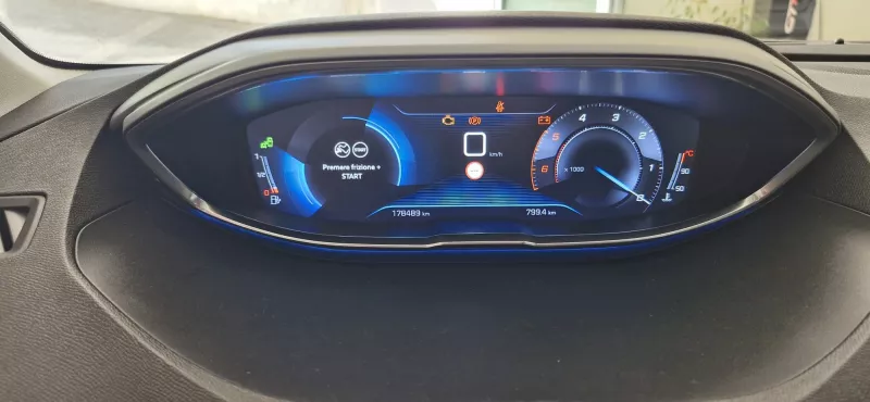 3008 Allure 1.6 hdi -358