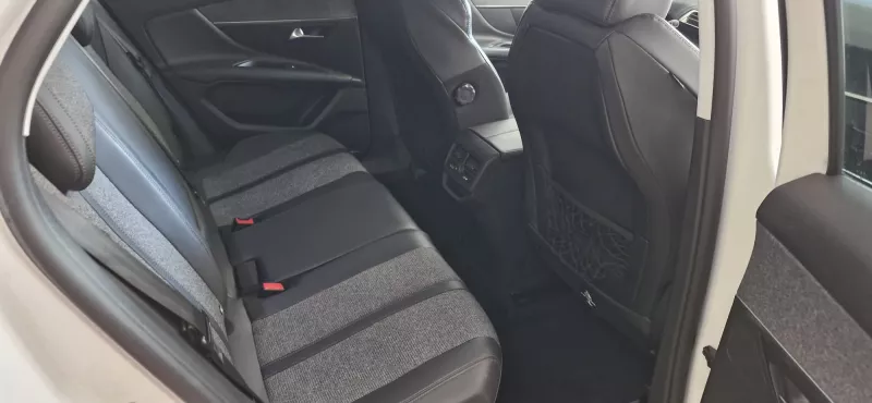 3008 Allure 1.6 hdi -353