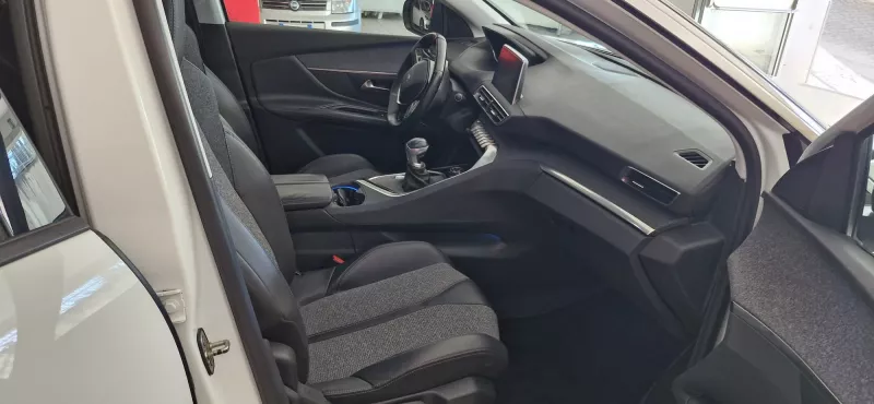 3008 Allure 1.6 hdi -354