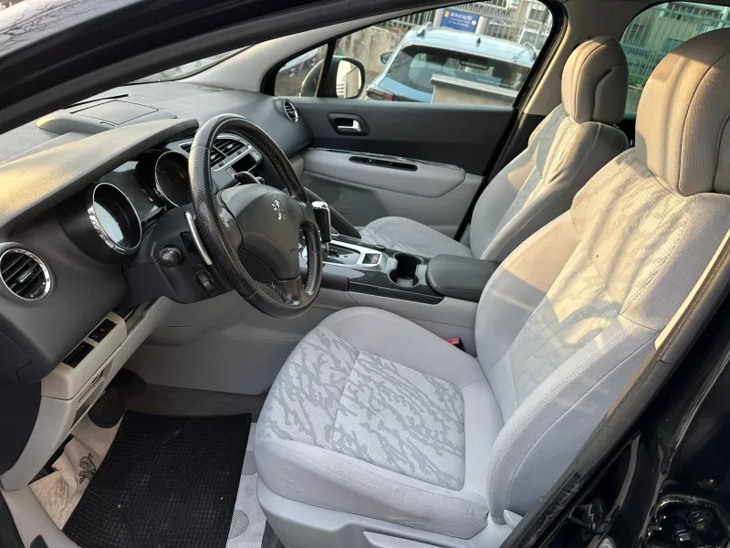 PEUGEOT 3008-885