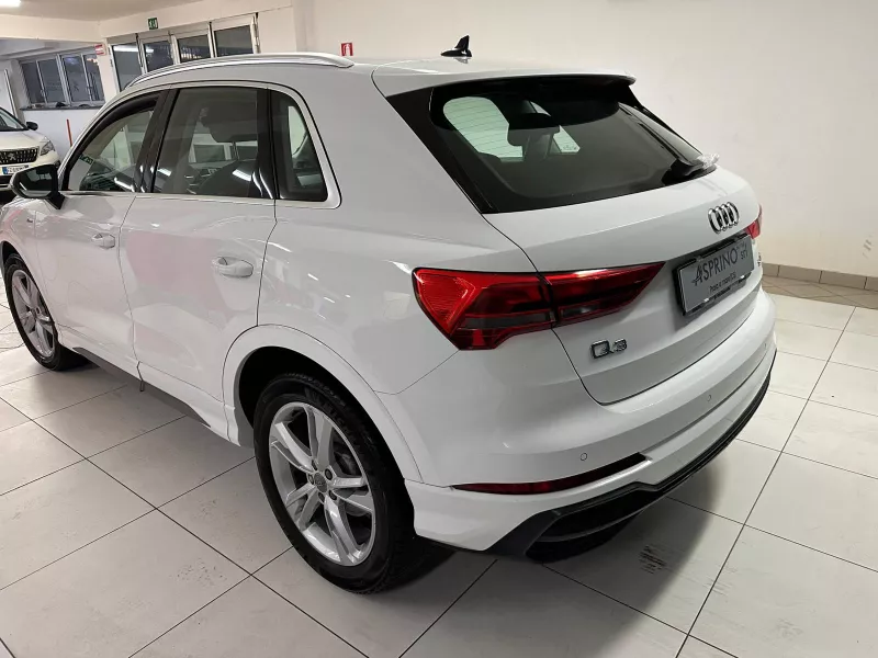 AUDI Q3 35 TDIS TRONIC S LINE-450