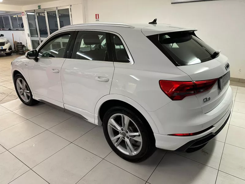 AUDI Q3 35 TDIS TRONIC S LINE-456