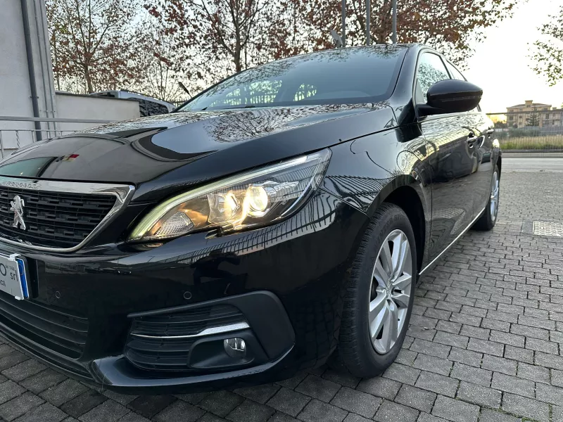 PEUGEOT 308-646